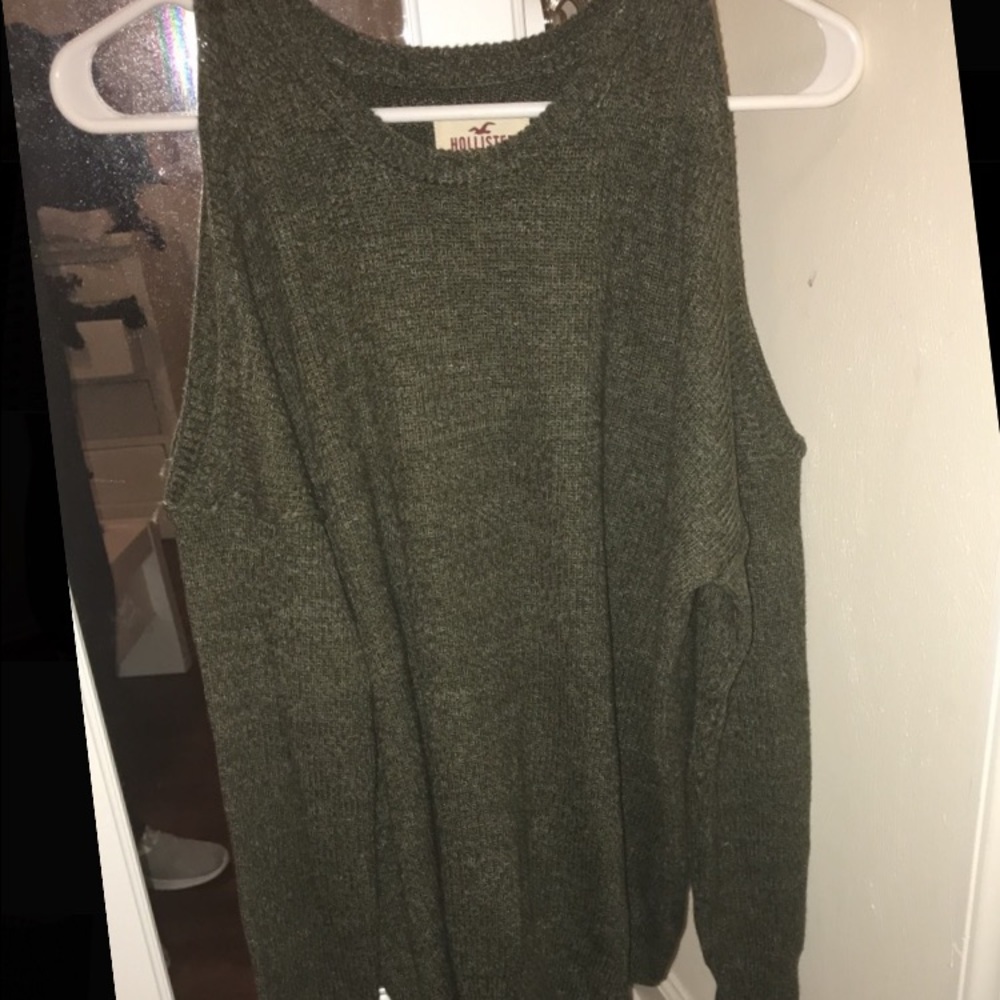 NEW Olive green, Hollister shoulder less sweater